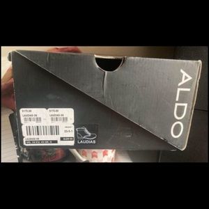 Brown size 10 men’s ankle dress boots ALDO